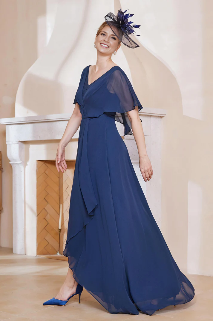 Fall November December Wedding Guest Dress Mother of the Groom / Bride Dresses V-neck Flutter Sleeves Chiffon Elegant Long Dress