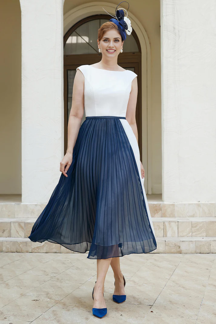 Fall November December Wedding Guest Dress Mother of the Groom / Bride Dresses A-Line Chiffon Pleated Tea-Length Color Blocking Simple Dress