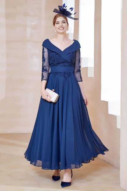 Fall November December Wedding Guest Dress Mother of the Groom / Bride Dresses A-Line V-Neck Lace Chiffon Elegant Formal Dress