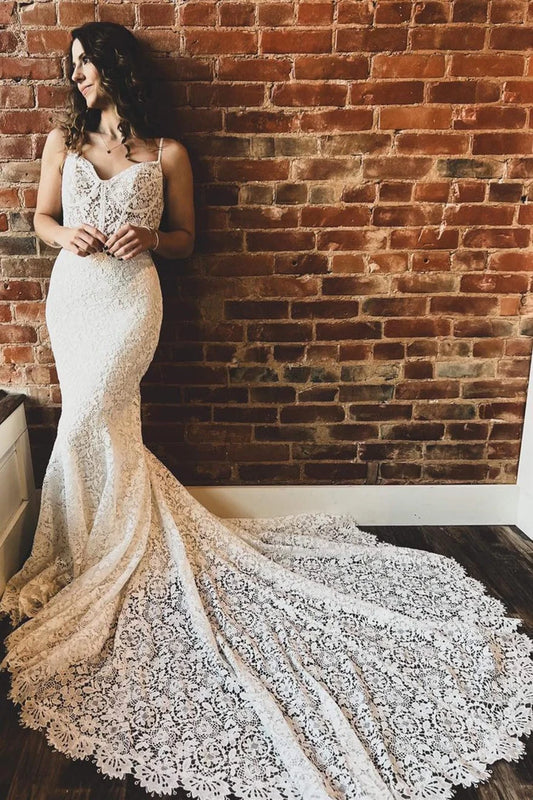 Off White V-Neck Lace Spaghetti Strap Sweetheart Trumpet Backless Long Wedding Dress