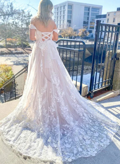 White Criss Cross Back Lace-Up Back Lace Wedding Dresses With Attached Train