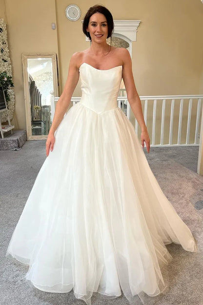 White Off-the-Shoulder Tulle Strapless A-Line Mopping The Floor Long Wedding Dress