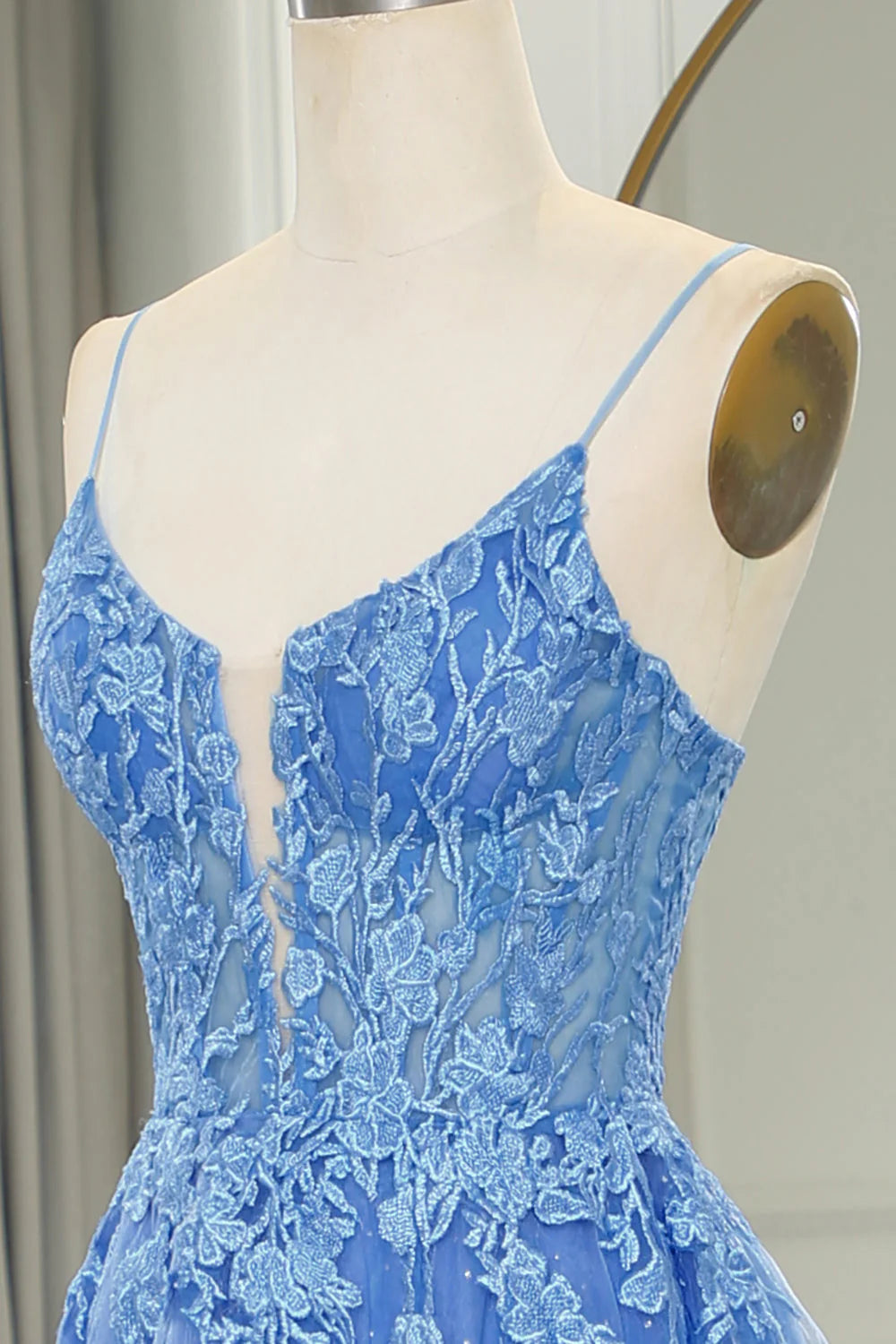 Blue V-Neck A-Line Spaghetti Straps Tulle Long Prom Dress With Appliques