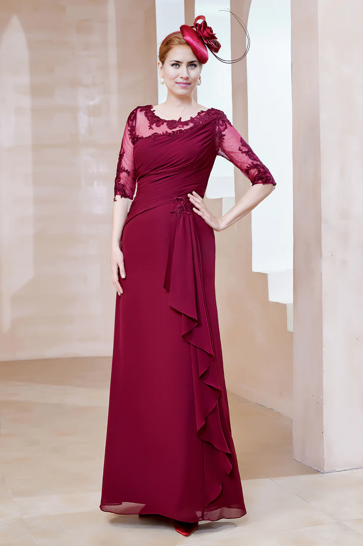 Fall November December Wedding Guest Dress Mother of the Groom / Bride Dresses Scoop Neckline Pleated Lace Chiffon Dress