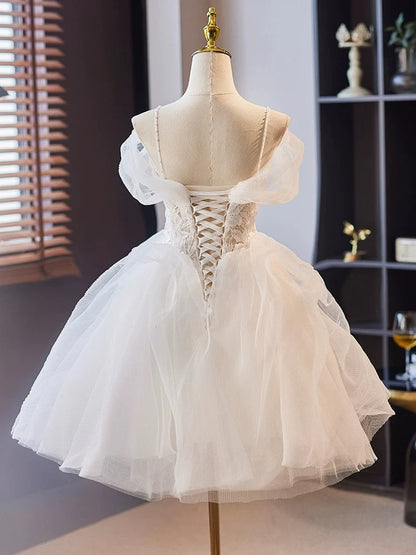 White Off Shoulder Sweet Prom Dress Heart-shaped collar Tulle Lace Bead Decoration lovely Short Homecoming Dress