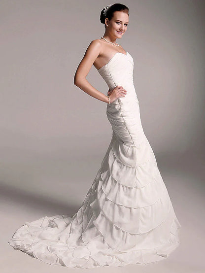 A-Line Wedding Dresses Sweetheart Neckline Strapless Court Train Chiffon Sleeveless