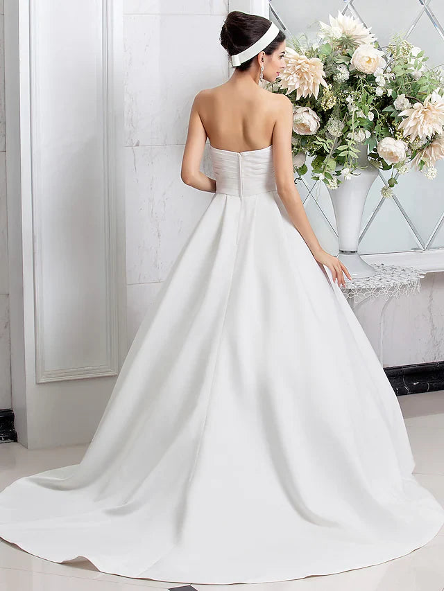 Princess A-Line Wedding Dresses Sweetheart Neckline Satin Sleeveless with Sash Ribbon Ruched Beading