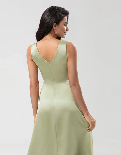 Satin Round Neck Green Sleeveless Bridesmaid Dress with Pleated