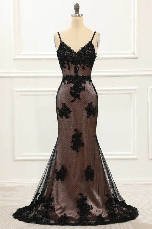Spaghetti Straps Black Tulle V-Neck Mermaid Backless Prom Dress with Lace