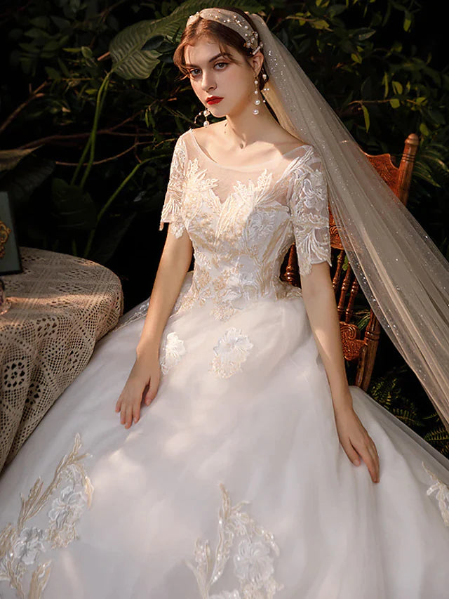 Princess Ball Gown Wedding Dresses Jewel Neck Chapel Train Lace Tulle Short Sleeve Formal Luxurious with Appliques