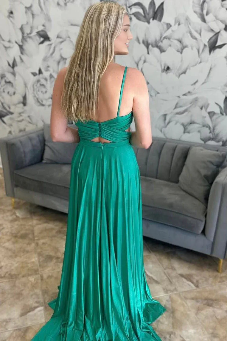 A-Line Brush Train Evening Dresses Spaghetti Straps V Neck Emerald Green Pleated Formal Dress