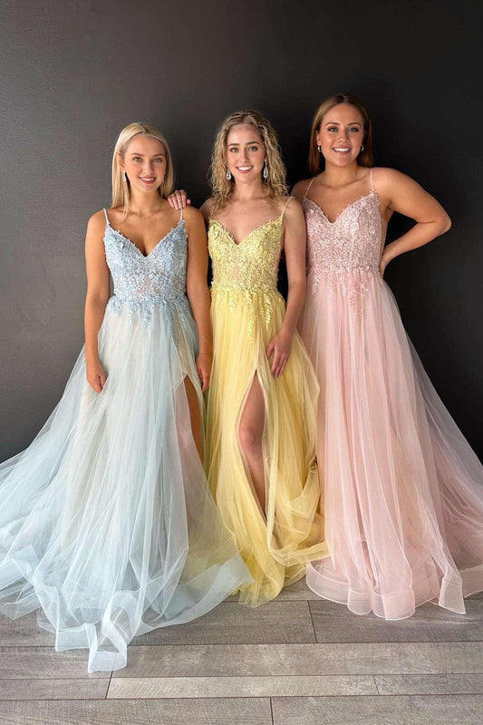 A-Line Spaghetti Straps Brush Train Evening Dresses V Neck Lace-Up Tulle Prom Dress With Appliques