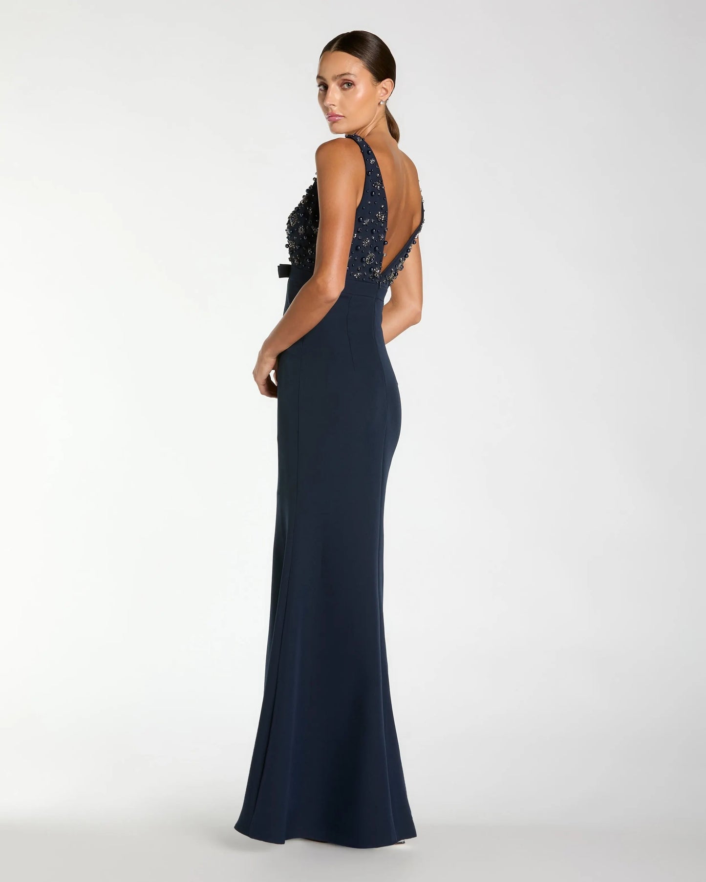 Glamorous Mermaid V-Neck Sleeveless Crystal-Embellished Bow-Waist Prom Dress