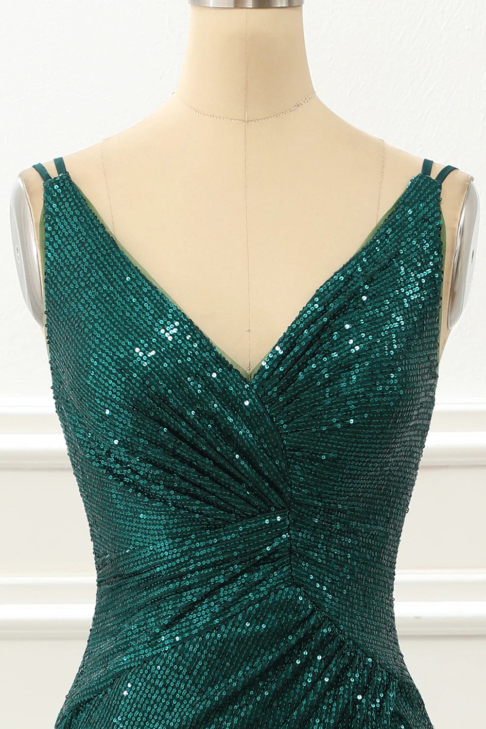 Dark Green V-Neck Spaghetti Straps Sequin Slim-fit Prom Dress With Slit