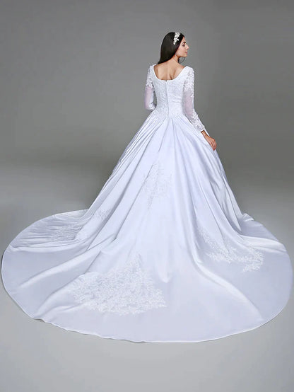 Ball Gown Wedding Dresses Scoop Neck Satin Long Sleeve Simple Vintage See-Through with Beading Appliques