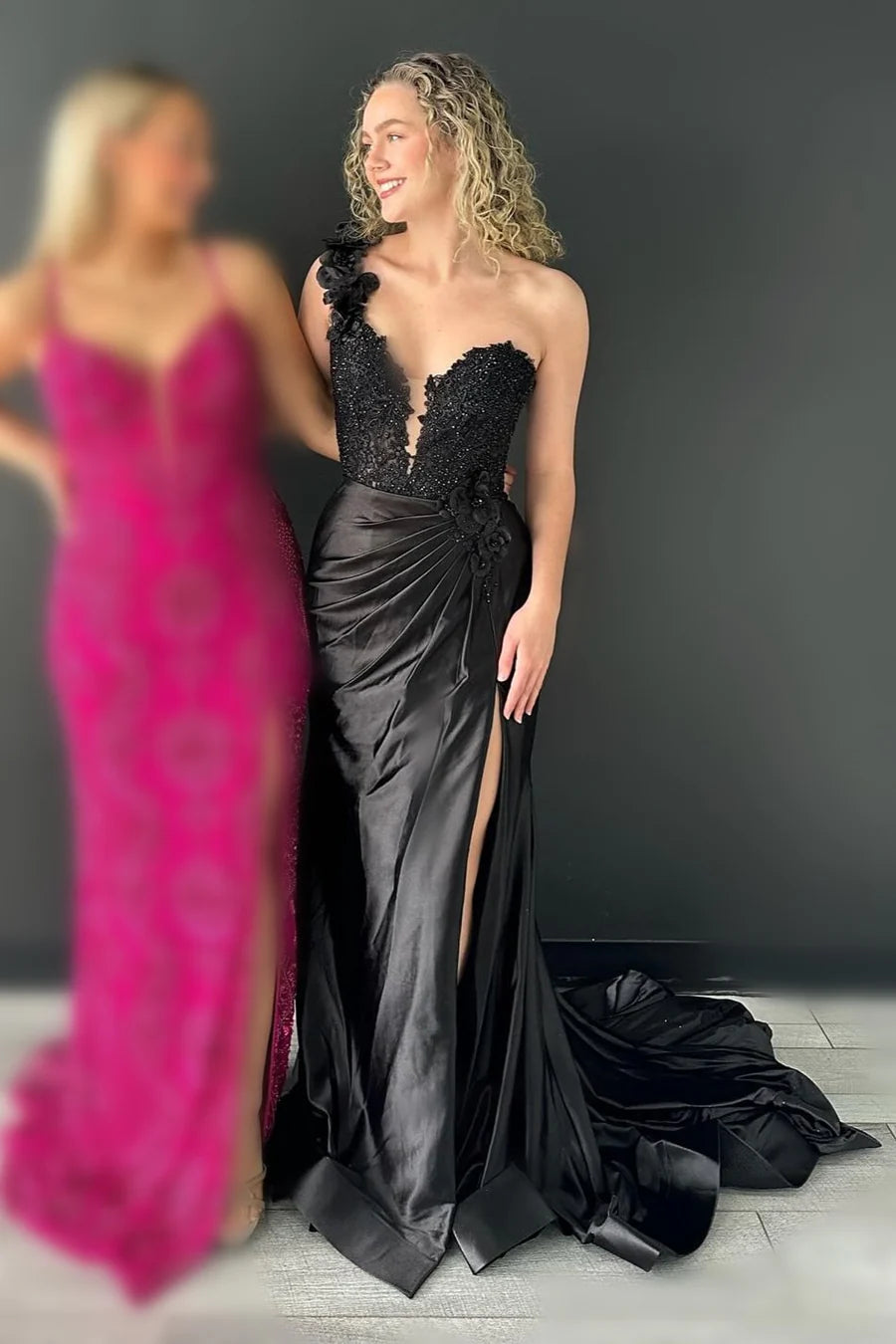One-Shoulder 3D Floral Lace Pleated Long Gown with Slit