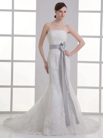 Wedding Dresses Strapless Chapel Train Lace Satin Strapless with Sashes Ribbons Bow(s) Beading