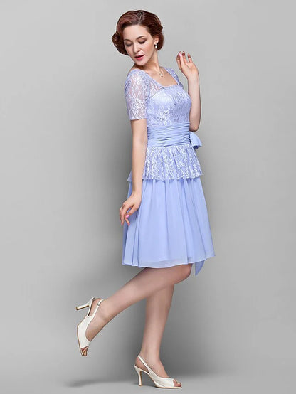 A-Line Mother of the Bride Dress Square Neck Knee Length Chiffon Lace Short Sleeve with Lace Bow(s) Ruched