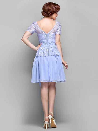 A-Line Mother of the Bride Dress Square Neck Knee Length Chiffon Lace Short Sleeve with Lace Bow(s) Ruched