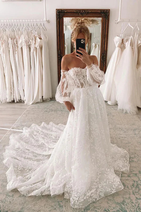 Sweetheart Ball Gown Lace Wedding Dress With Detachable Puff Sleeves