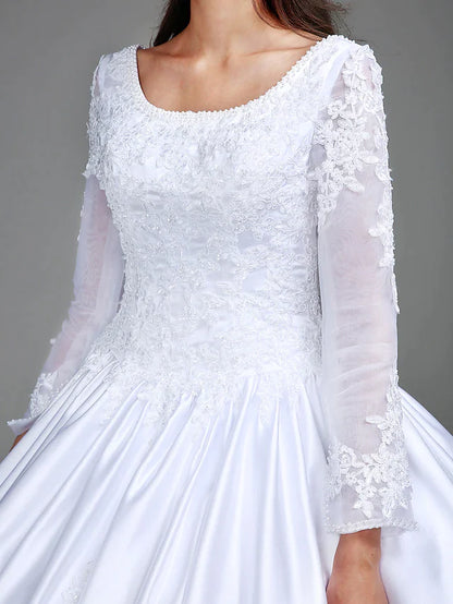 Ball Gown Wedding Dresses Scoop Neck Satin Long Sleeve Simple Vintage See-Through with Beading Appliques