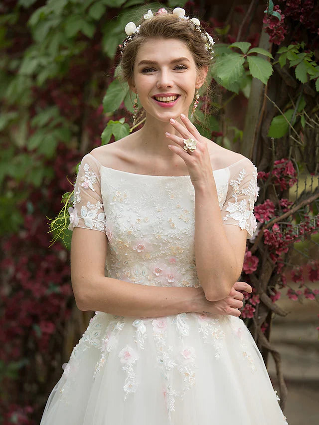 A-Line Wedding Dresses Bateau Neck Floor Length Tulle Short Sleeve with Beading Appliques Flower