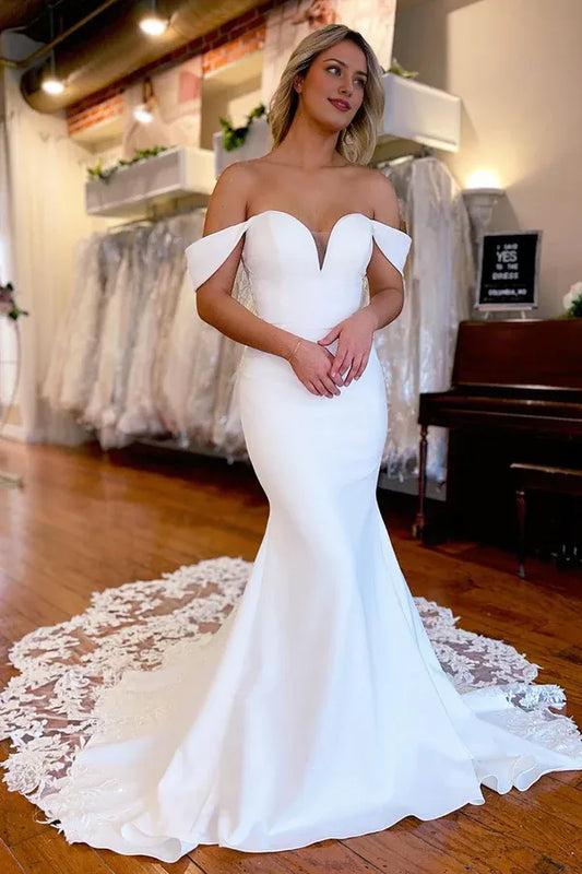 Mermaid Off the Shoulder White Boho Long Wedding Dress with Lace Appliques