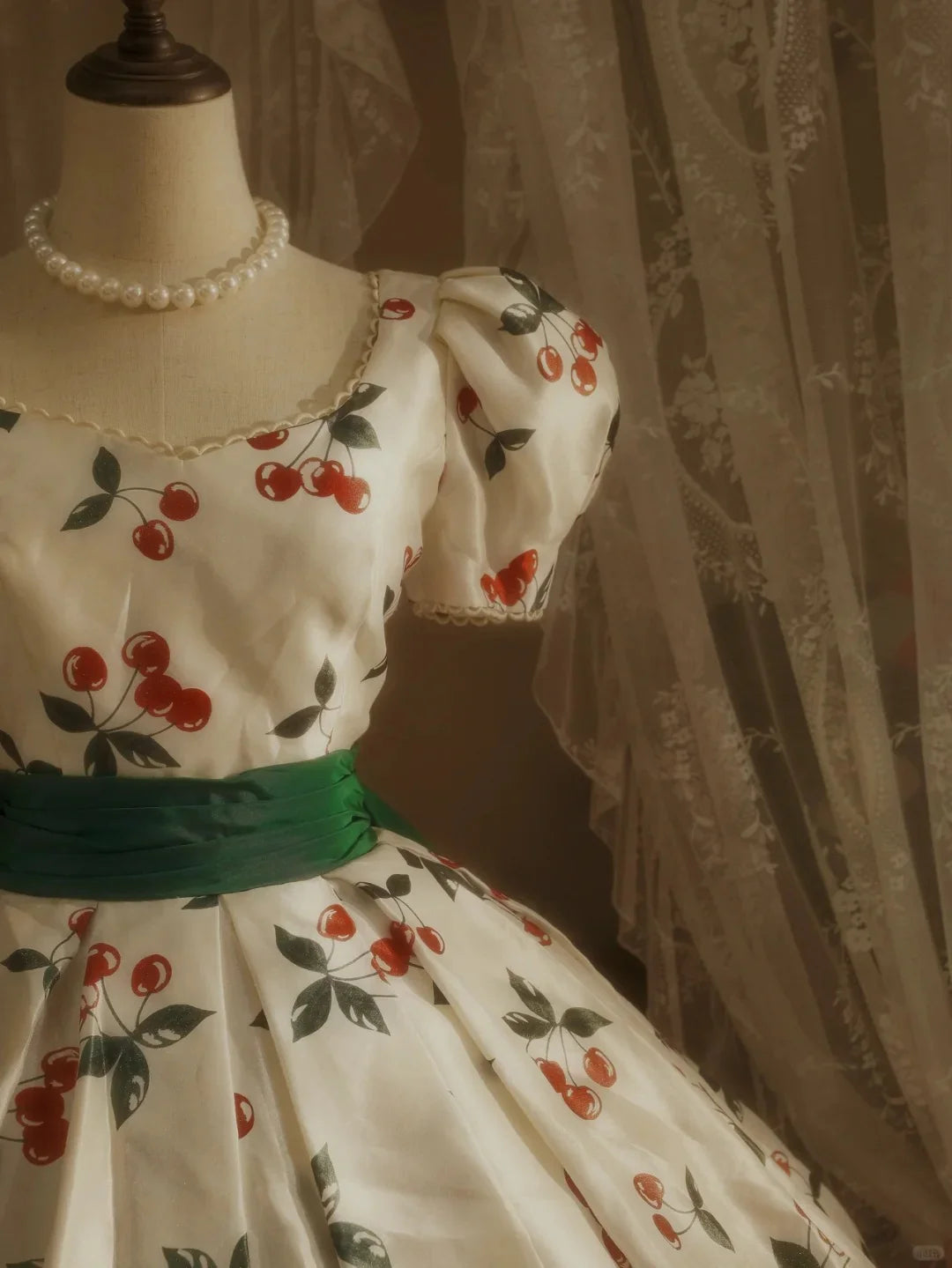 Whimsical Vintage Cherry Print Lace Trim Puff-Sleeve Sweetheart Emerald Green Sash Voluminous Ball Gown Prom Dress