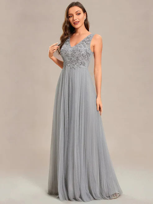 Exquisite Applique Embroidery Bodice Sleeveless A-Line Tulle Evening Dress/Prom Dresses Party Dresses