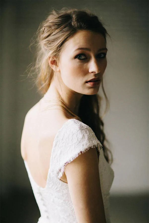 A-Line Ivory Lace Cap Sleeve Vintage Chiffon Wedding Dresses