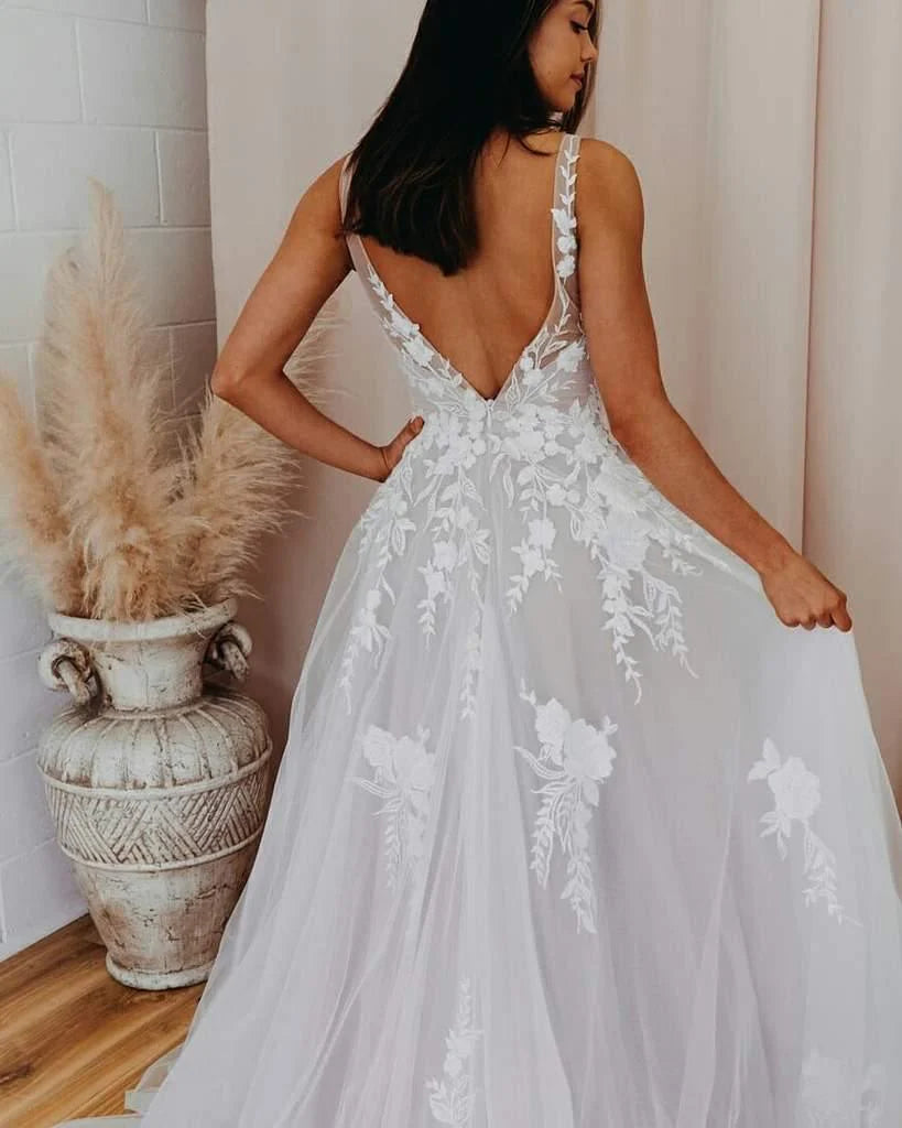 A-line V Neck Tulle Lace Appliques Romantic Wedding Dress Bridal Gown