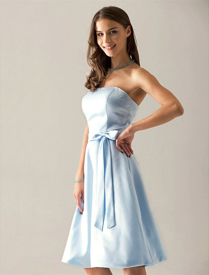 A-Line Bridesmaid Dress Strapless Sleeveless Elegant Knee Length Satin with Sash / Ribbon / Bow(s)