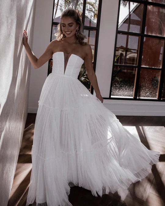 Cute A Line Strapless Off-the-Shoulder V-Neck White Tulle Tutu Wedding Dresses