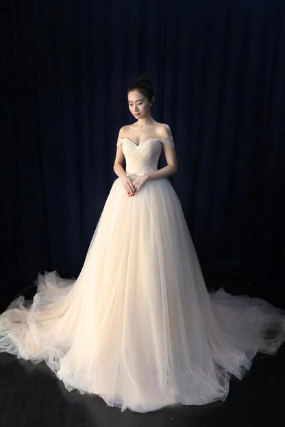 Ball Gown Tulle Sweetheart Lace up Bowknot Wedding Dresses