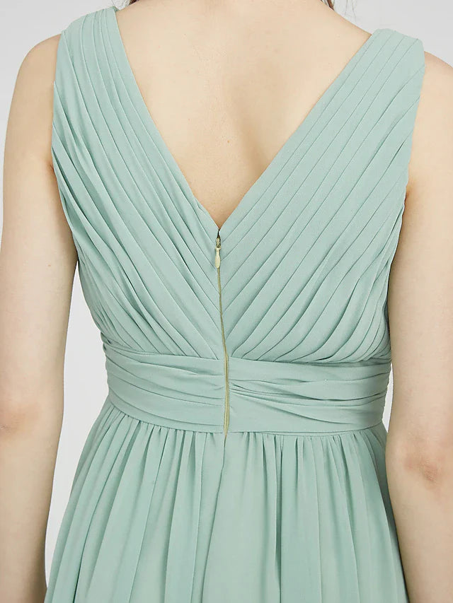 Sheath / Column Bridesmaid Dress V Neck Sleeveless Elegant Floor Length Chiffon with Ruched / Side Draping