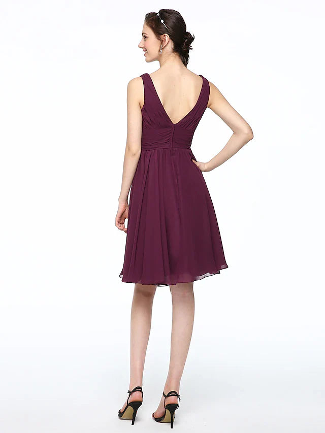 A-Line Bridesmaid Dress V Neck Sleeveless Elegant Short / Mini Chiffon with Pleats