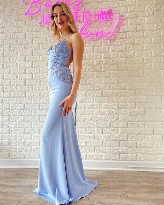 Charming Mermaid Sweetheart V-Neck Spaghetti Strap Light Blue Satin Prom Dresses with Appliques