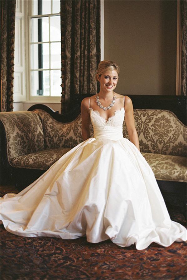 A-line Sleeveless Spaghetti Strap Lace Wedding Dress