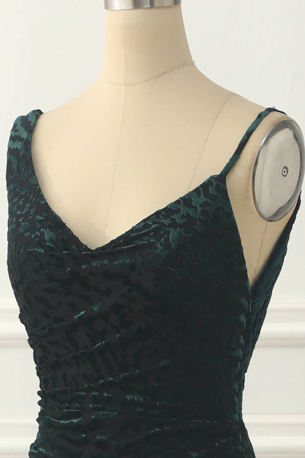 Dark Green V-Neck Spaghetti Strap Backless Velvet Mermaid Prom Dress ﻿