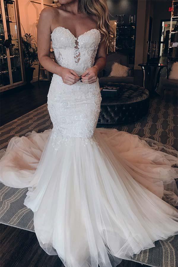 Elegant Sweetheart Mermaid Lace Long Wedding Dress With Beading