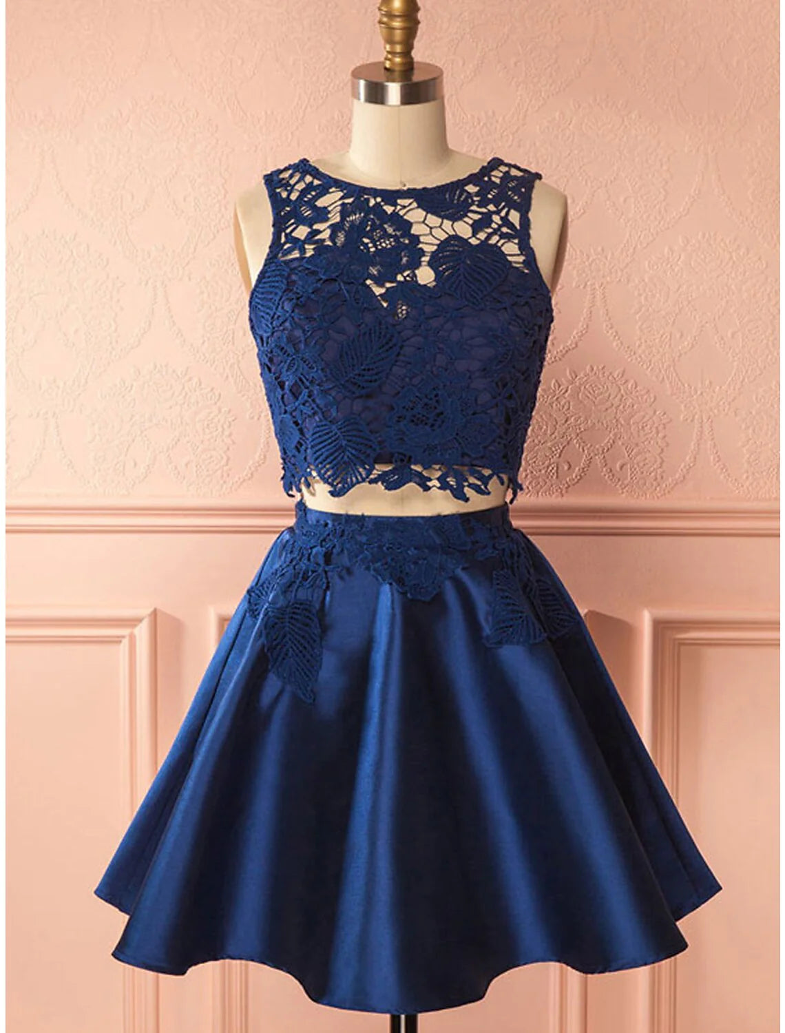 Two Piece Cocktail Dresses Party Dress Graduation Short / Mini Sleeveless Jewel Neck Lace Backless with Pleats Appliques