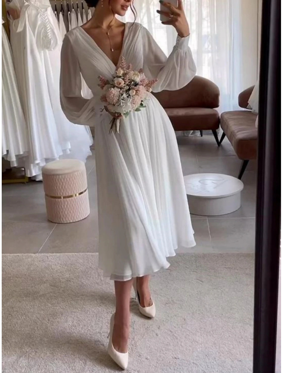 Fall November December Wedding Dresses A-Line V Neck Long Sleeve Length Chiffon Bridal Gowns Pleats Solid Color Little White Simple Dresses