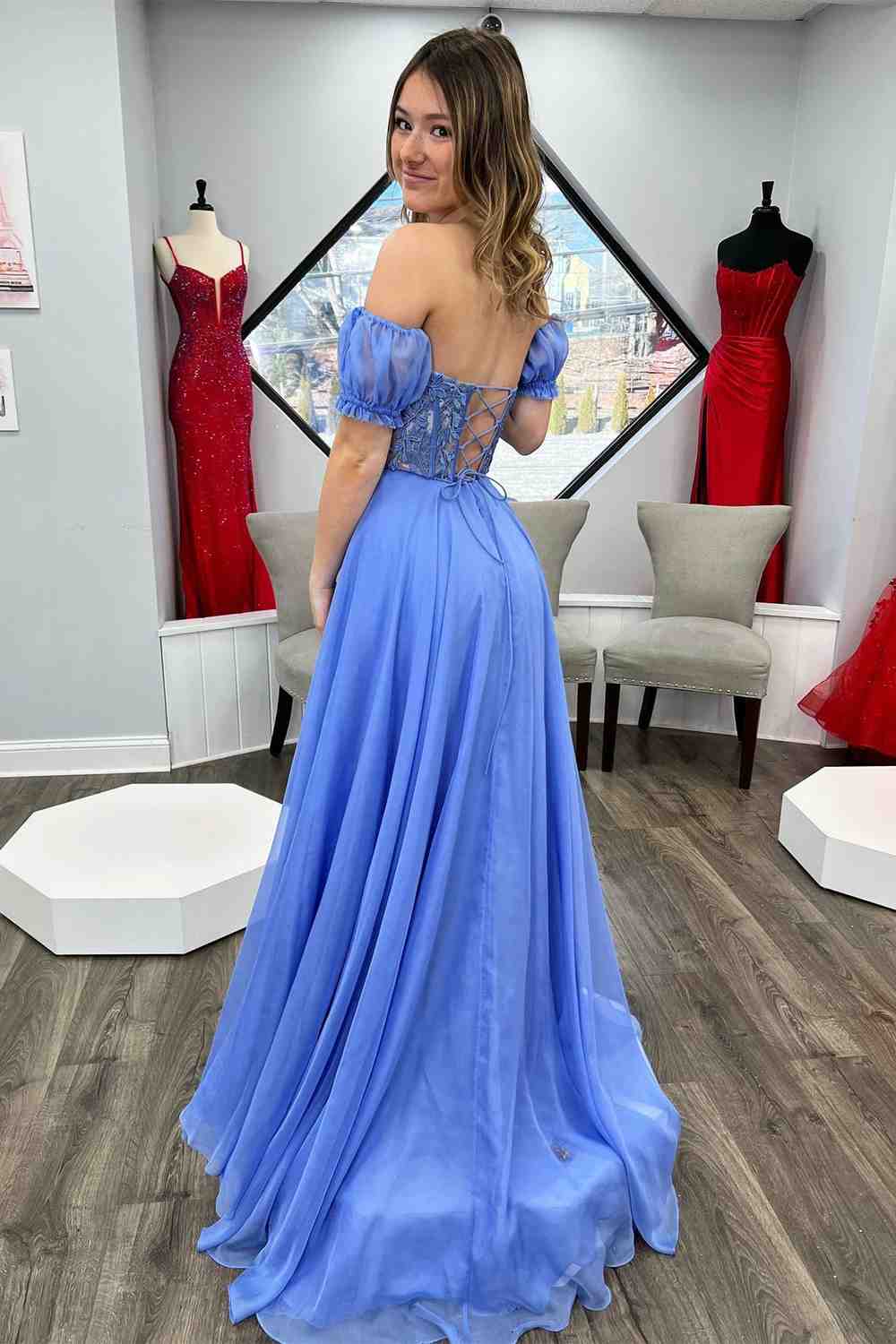 Sweep/Brush Train Dresses Off The Shoulder A-line Chiffon Applique Lace-Up Long Prom Dress