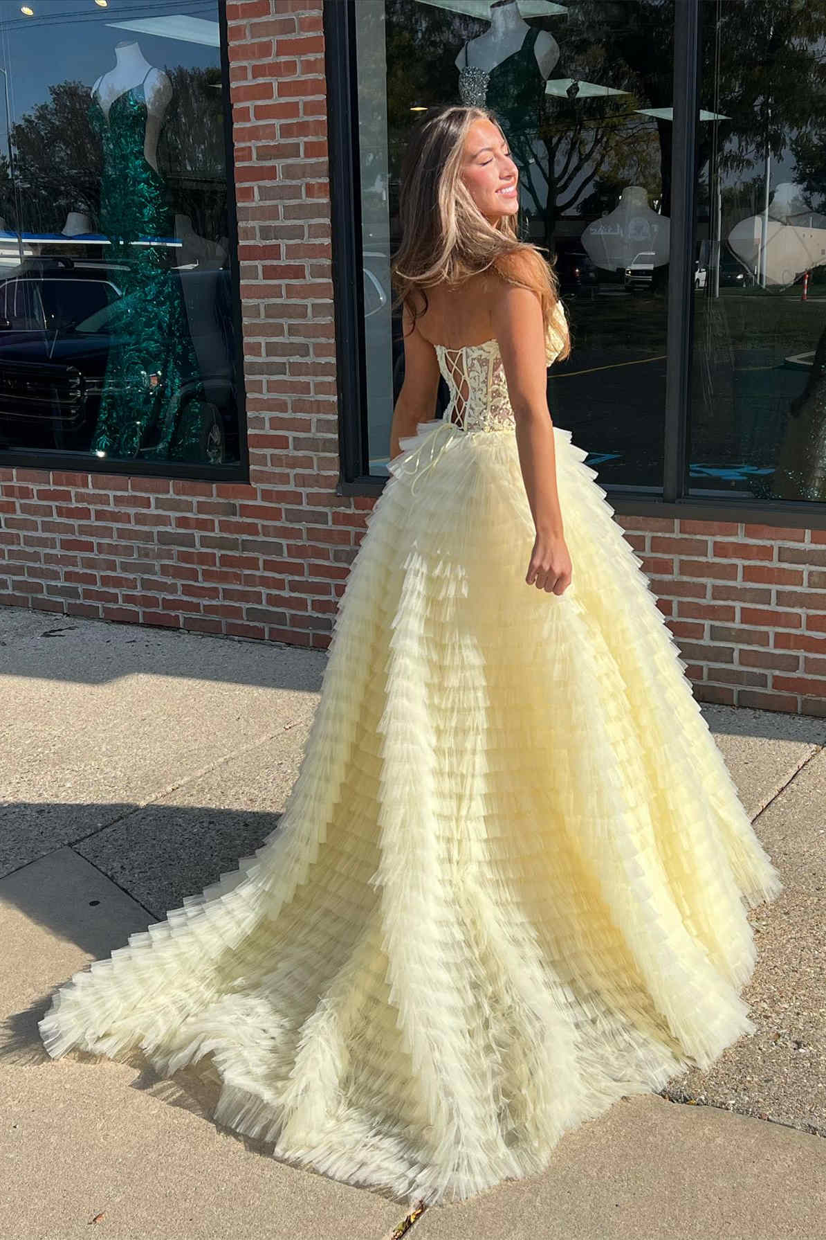Sweep/Brush Train Dresses Layers Yellow Lace Corset Tiered Tulle Prom Dress