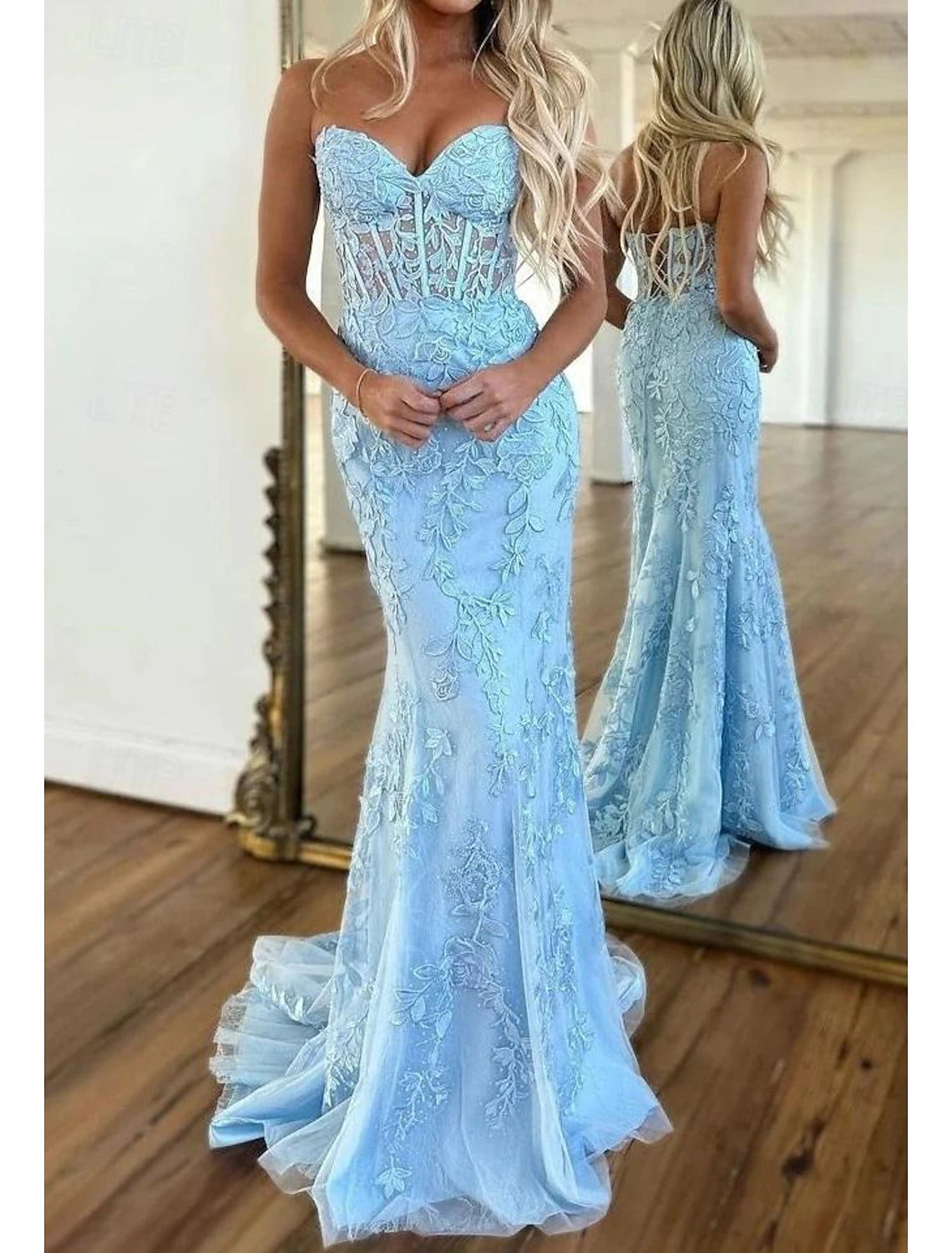 December Wedding Guest Dress Mermaid / Trumpet Glittering Dress Sleeveless Strapless Lace Backless with Appliques Prom Dresses