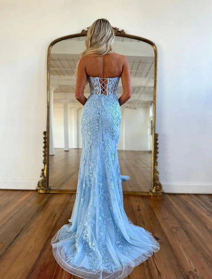 December Wedding Guest Dress Mermaid / Trumpet Glittering Dress Sleeveless Strapless Lace Backless with Appliques Prom Dresses