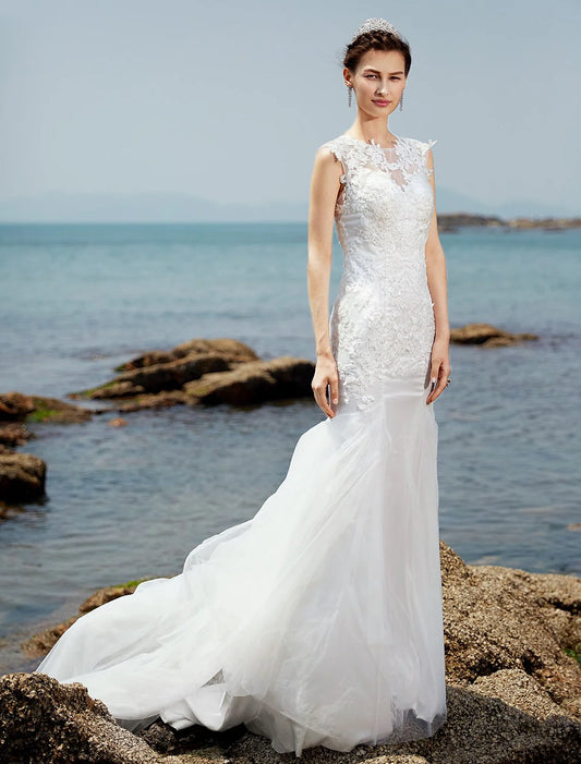 Mermaid / Trumpet Bateau Neck Sweep / Brush Train Lace / Tulle Made-To-Measure Wedding Dresses with Lace / Ruched