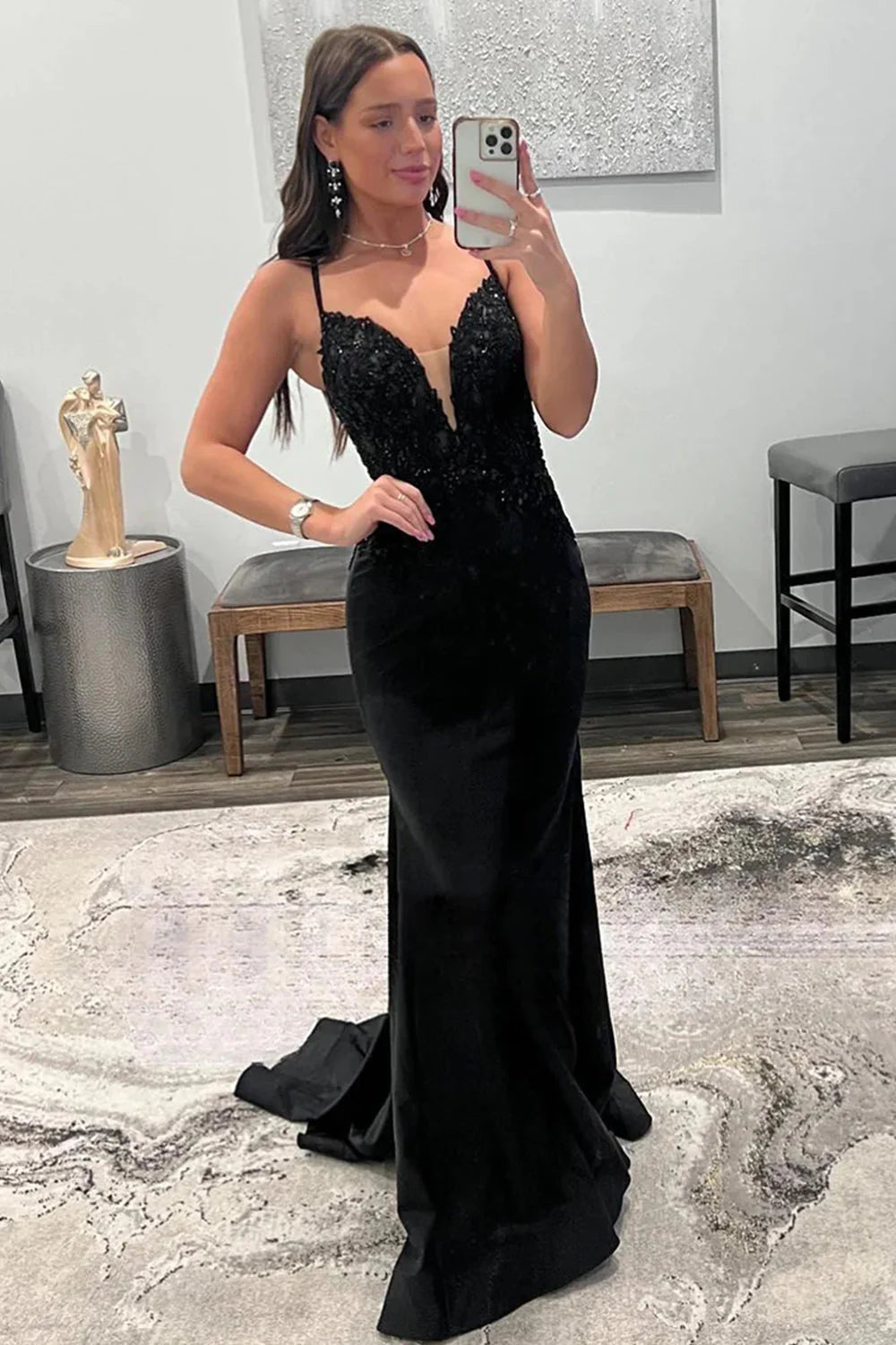 Sparkly Sequins Black V-Neck Spaghetti Strap Mermaid Long Prom Dress