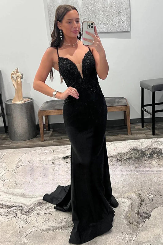 Sparkly Sequins Black V-Neck Spaghetti Strap Mermaid Long Prom Dress