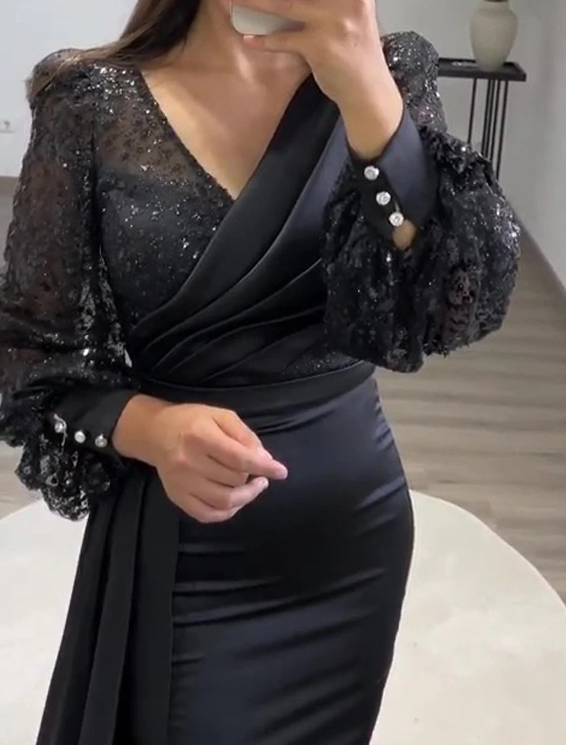 Sheath Mermaid Evening Dress  Formal Black Tie V Neck Party Dress Floor Length Long Sleeve Prom Dress With Buttons Pearls